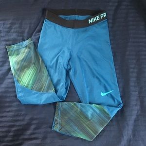 New: NIKE dri-fit Capri running pants!